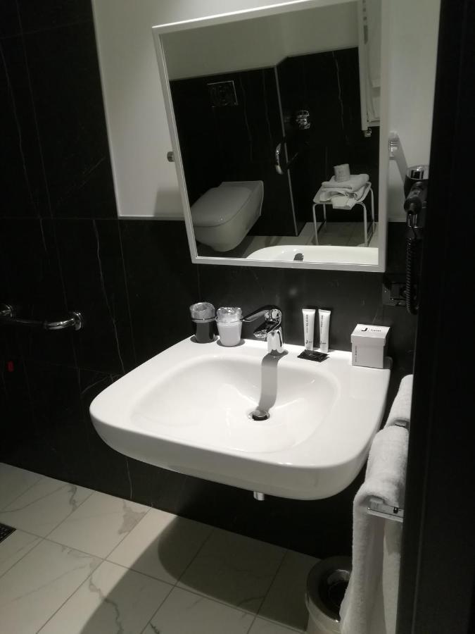 Hotel J 4*