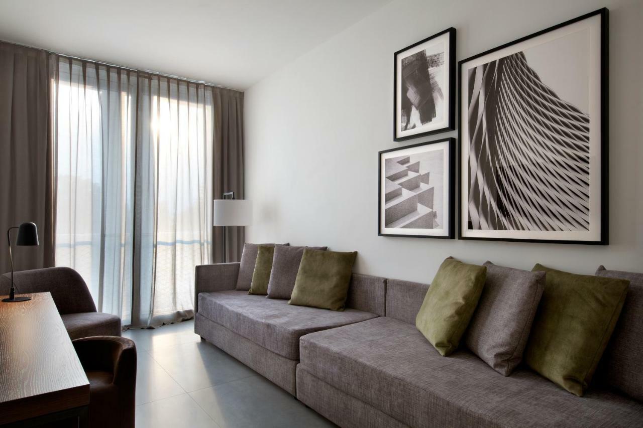 J Hotel Turin